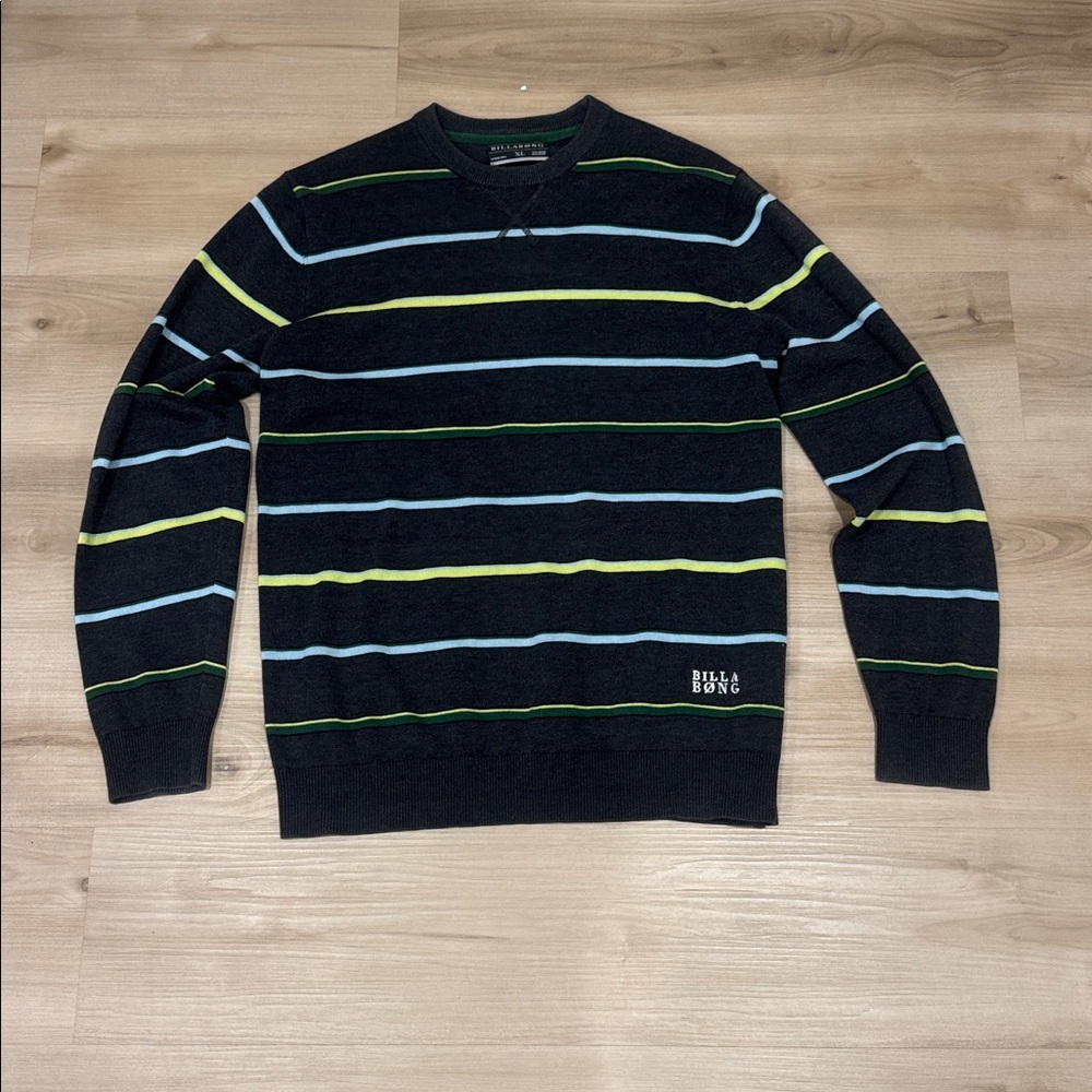 Men’s XL Billabong Charcoal Crewneck Sweater w/Green/blue/yellow Accent stripes